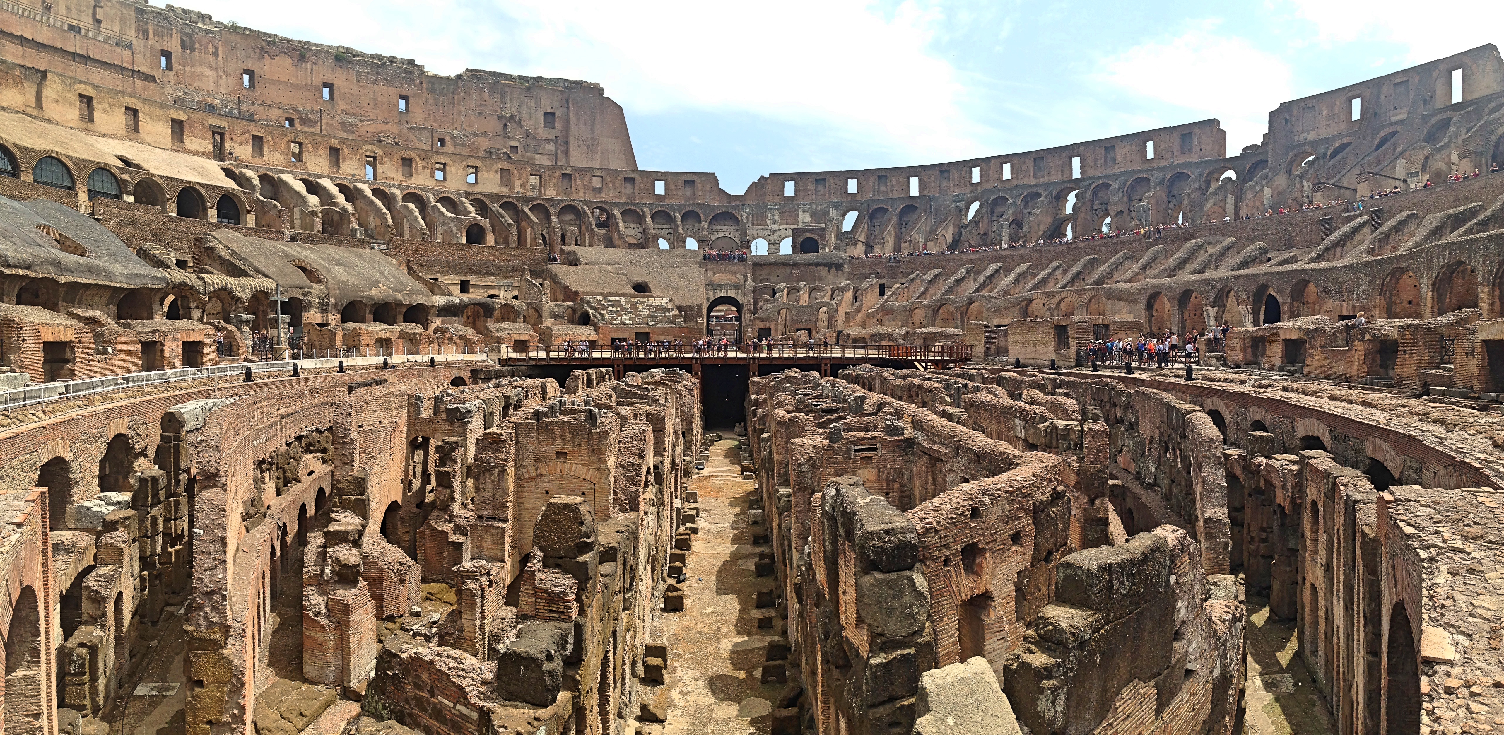 colisseum_interior