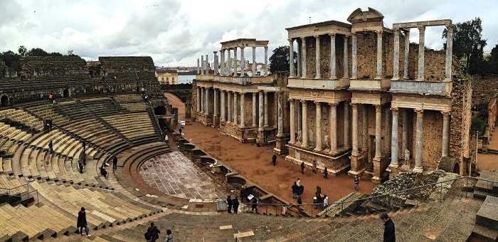 Caceres Theater
