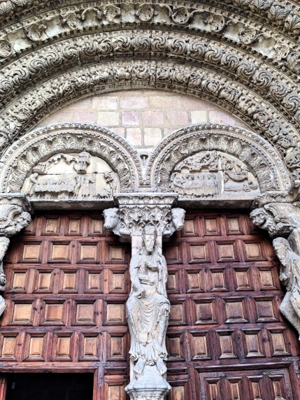 San Vicente Door
