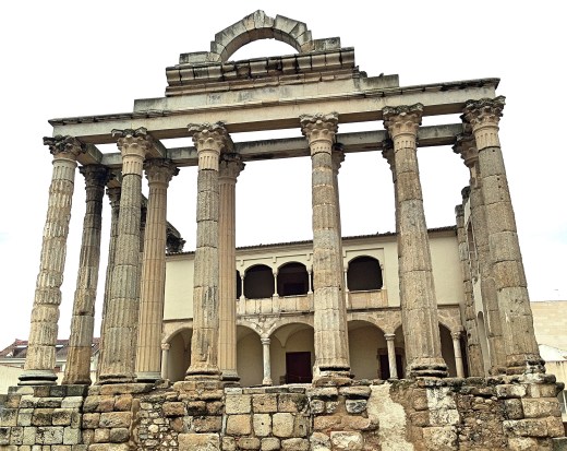 Templo de Diana Caceres
