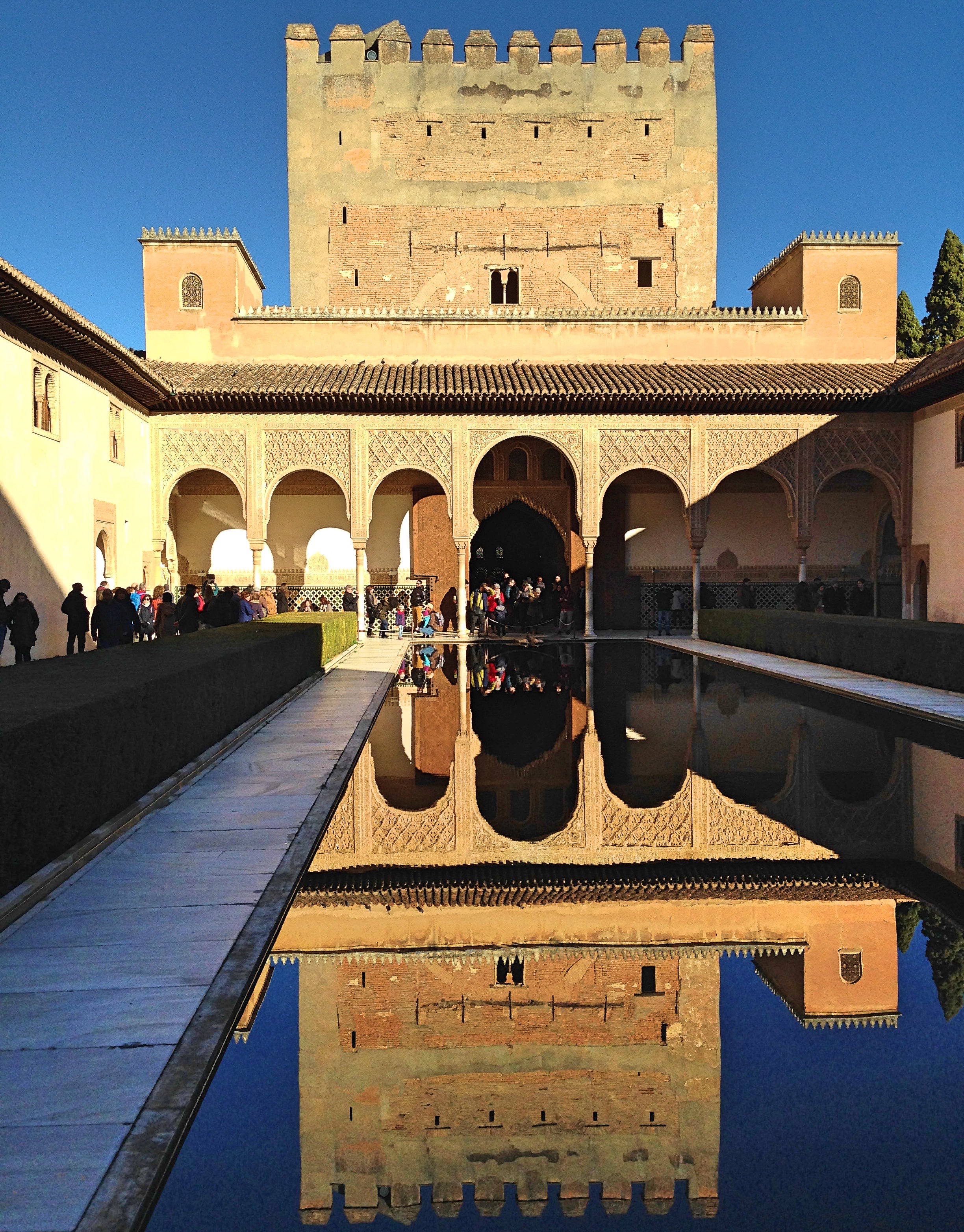 Alhambra_Reflection