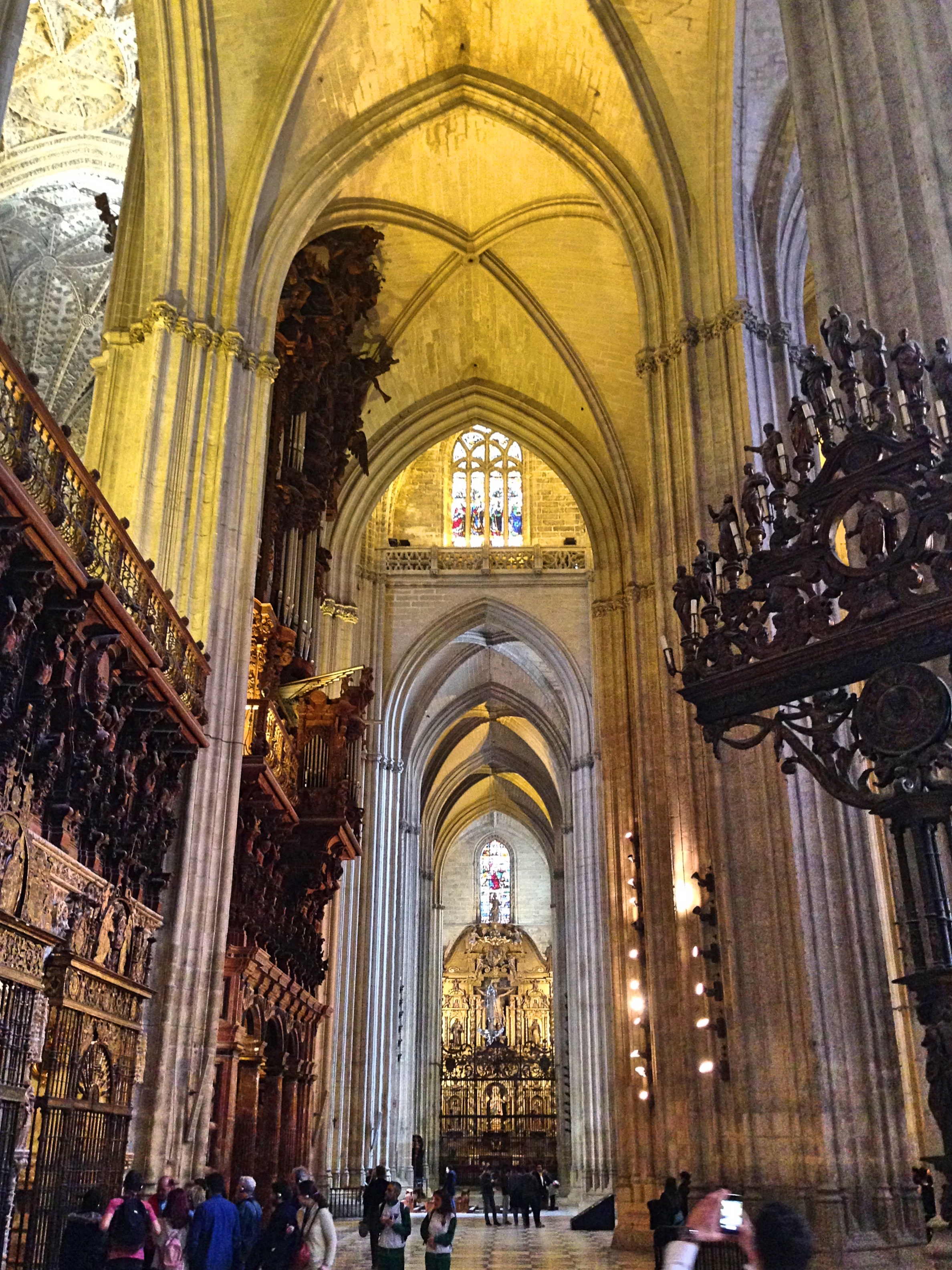 Seville_Cathedralinside