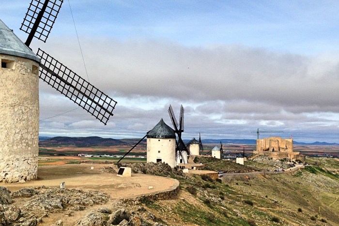 Consuegra_windmillcastle