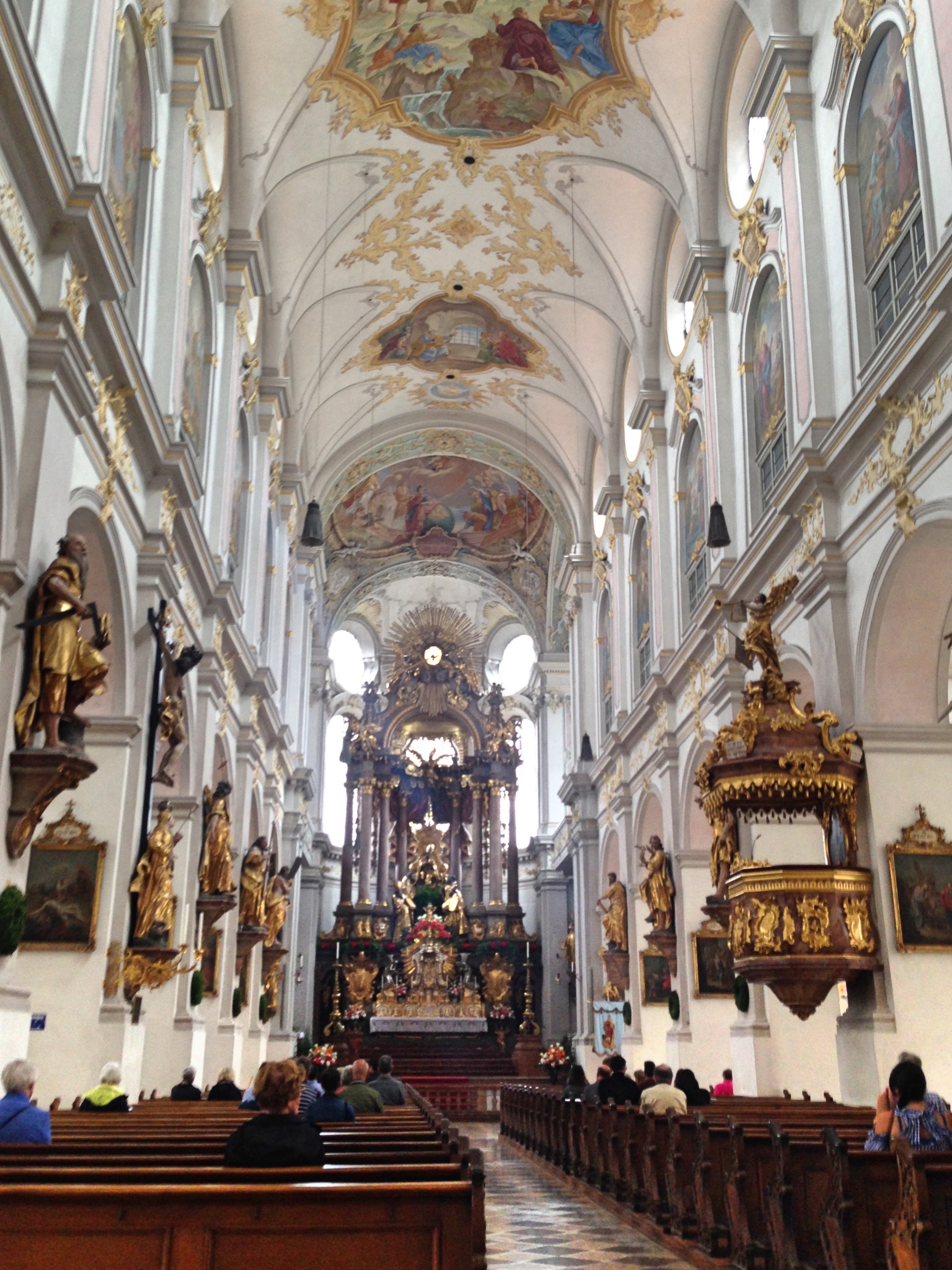 Munich_peterskirche