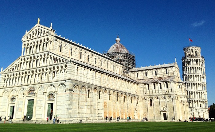 Touching Tuscany: Pisa