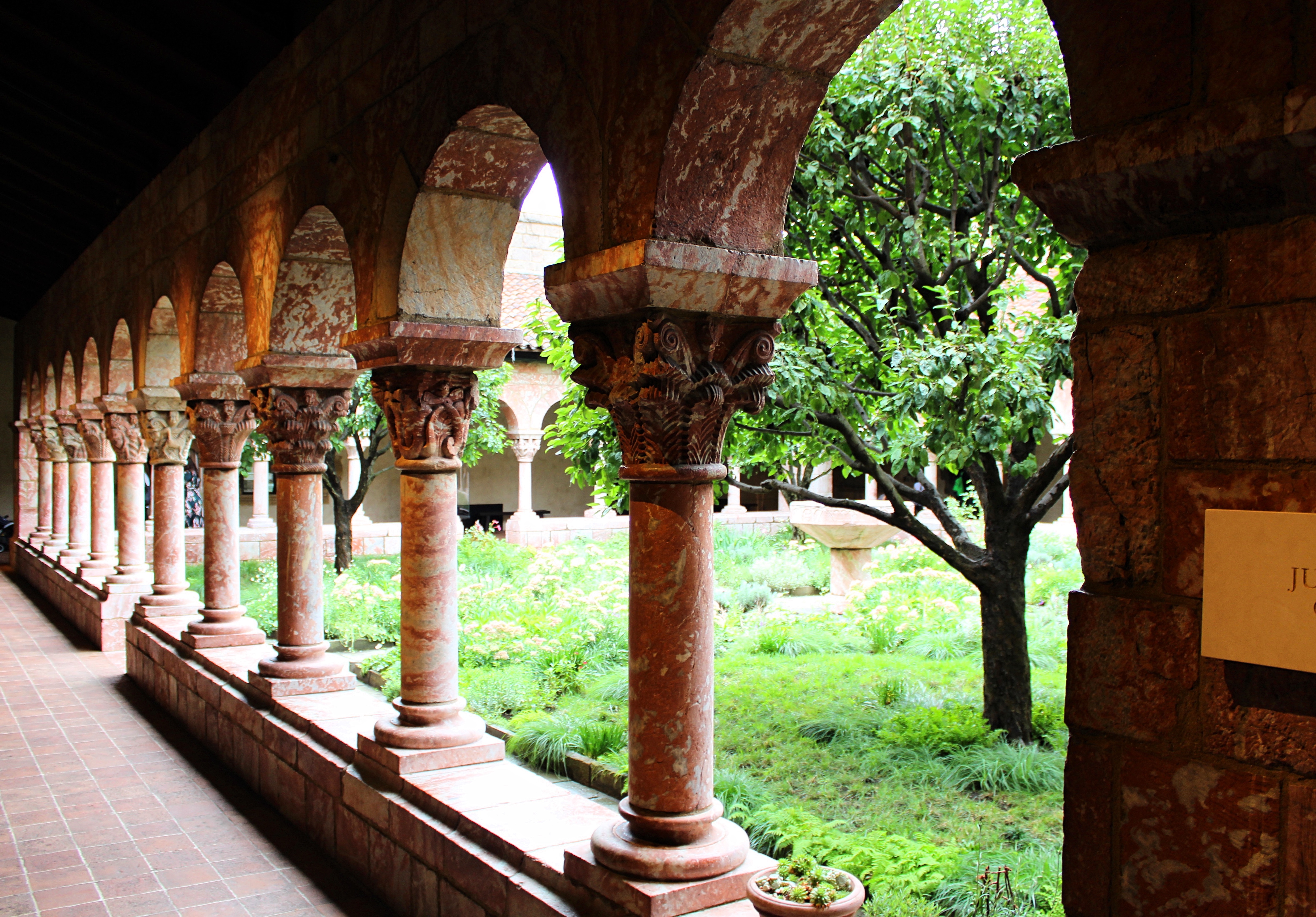 cloister_cloisters